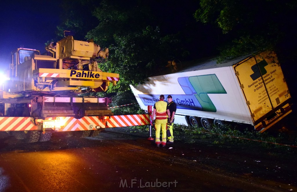 Schwerer VU A 3 Rich Oberhausen Hoehe AK Leverkusen P100.JPG - Miklos Laubert